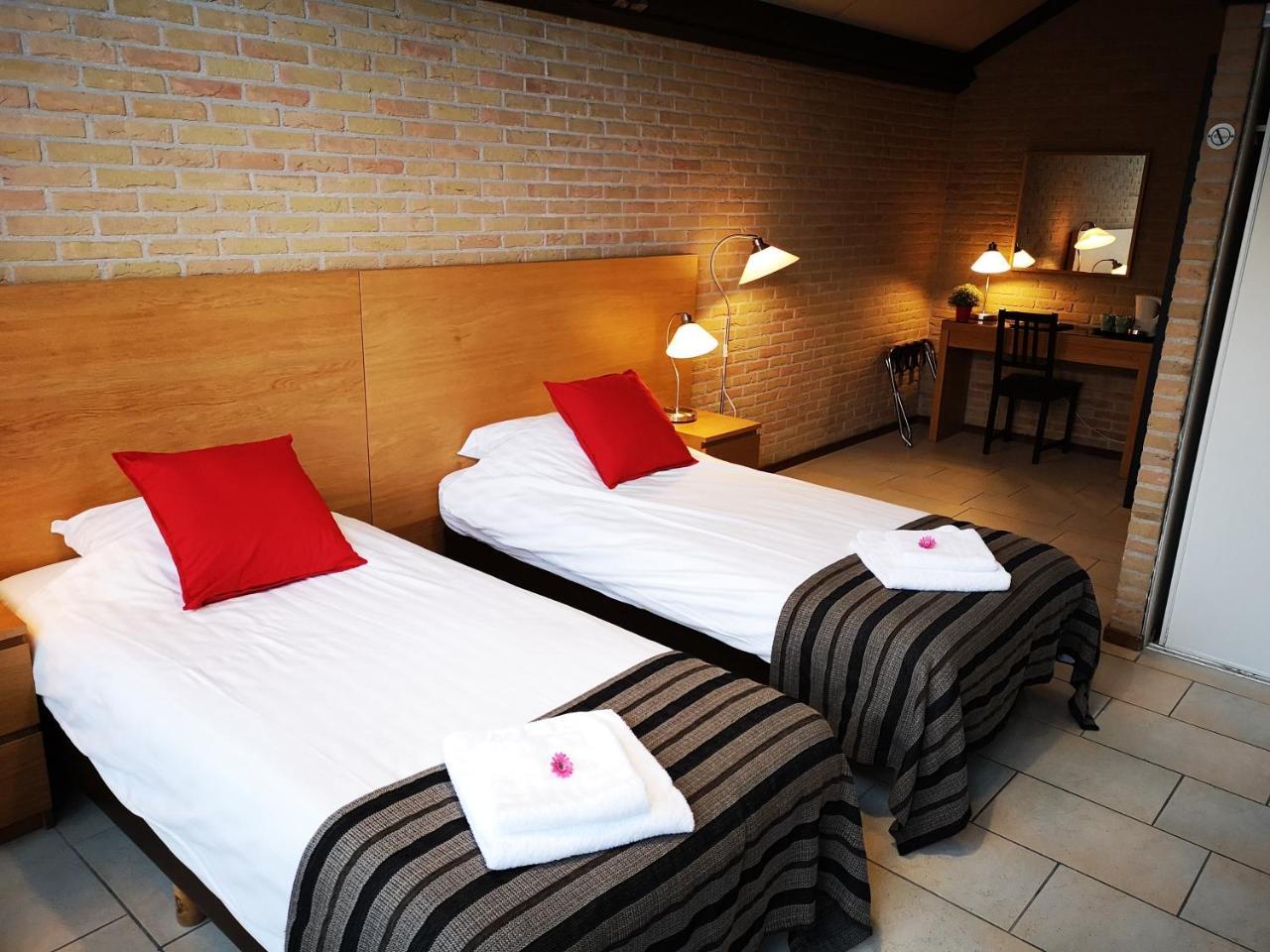 Motel אוסטבורנה מראה חיצוני תמונה